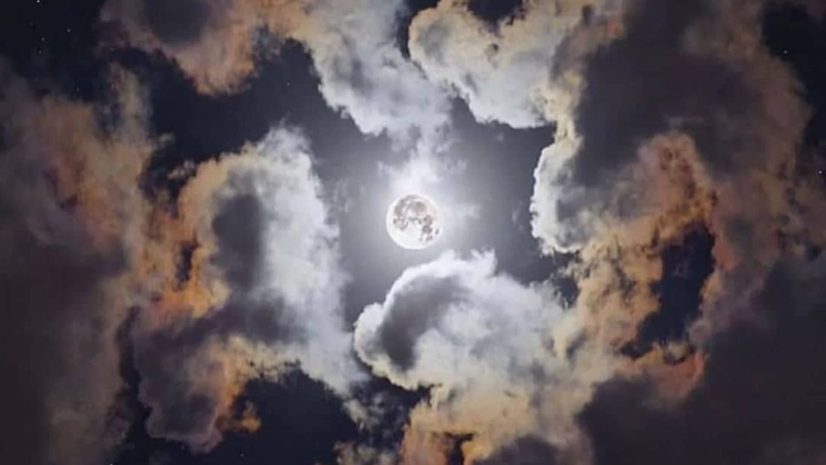 SUPERLUNA DE FRESA EN SAGITARIO: JUNIO 14 2022: EL MENSAJE DE SU LUZ.